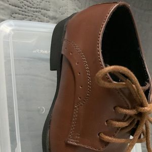 Kenneth Cole boys shoes